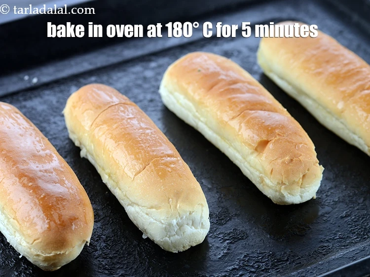 स्टेप 12 – <p>पहले से गरम ओवन में 180°c (360°f) पर 5 मिनट …