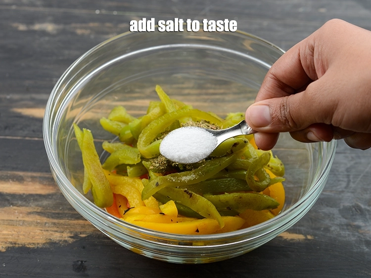 स्टेप 12 – <p>स्वादानुसार <a href="https://www.tarladalal.com/glossary-salt-namak-table-salt-hindi-418i"><u>नमक (salt)</u></a> डालें.</p>