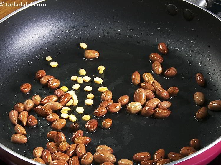 स्टेप 21 – <p>चना दाल डालें।</p>