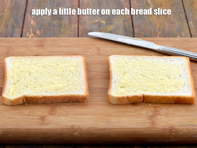 स्टेप 11 – <p>प्रत्येक ब्रेड स्लाइस पर थोड़ा <a href="https://www.tarladalal.com/glossary-butter-makhan-hindi-233i"><u>मक्ख़न (butter, makhan)</u></a> लगाएं। …