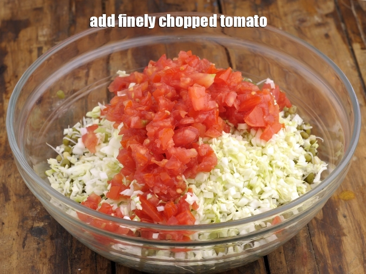 स्टेप 6 – <p><span style="background-color:rgb(255,255,255);color:rgb(0,0,0);">1/2 कप </span><a href="https://www.tarladalal.com/glossary-tomatoes-tamatar-hindi-639i#ing_2361"><u>कटा हुआ टमाटर (chopped tomatoes)</u></a> डालें। …