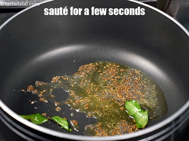 स्टेप 16 – <p>कुछ सेकंड के लिए भूनें।</p>