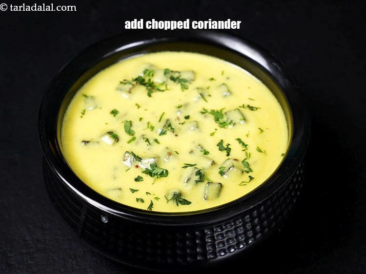 स्टेप 26 – <p><strong>भिंडा नी कढ़ी रेसिपी&nbsp;|&nbsp;गुजराती भिंडी कढ़ी&nbsp;|&nbsp;भारतीय स्टाइल भिंडी दही करी&nbsp;</strong>को …