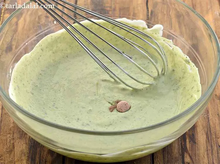 स्टेप 11 – <p><span style="background-color:rgb(255,255,255);color:rgb(0,0,0);">काला 1/4 टी-स्पून </span><a href="https://www.tarladalal.com/glossary-black-salt-sanchal-kala-namak-hindi-422i"><u>काला नमक (black salt, sanchal)</u></a><span …