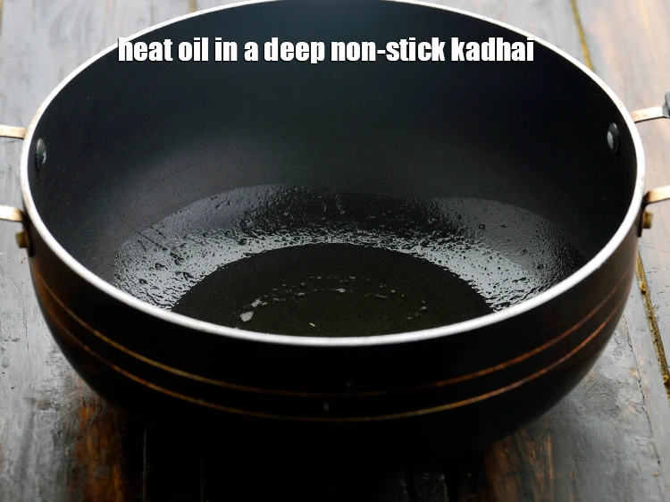 स्टेप 6 – <p>एक गहरे नॉन-स्टिक कढाई में <span style="background-color:rgb(255,255,255);color:rgb(0,0,0);">1 1/2 टी-स्पून </span><a …