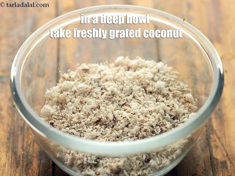 स्टेप 23 – <p><strong>उंधियू रेसिपी</strong> के लिए मिक्स करके धनिया-नारियल मसाला बनाने के …