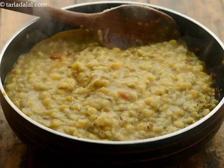 स्टेप 48 – <p>पकी हुई दाल (पानी के साथ) डालें।</p>