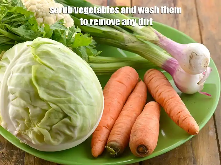 स्टेप 1 – <p><strong>वेजिटेबल मंचू सूप रेसिपी</strong> में वेजिटेबल क्लियर स्टॉक बनाने के …