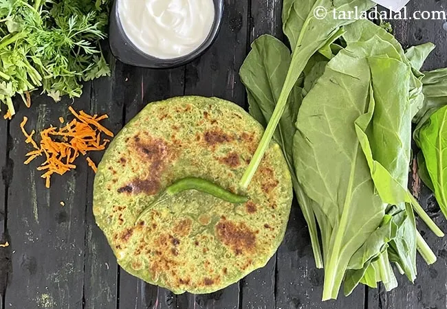 stuffed spinach paratha | stuffed palak paratha | healthy carrot spinach paneer paratha | tiffin box spinach paratha |