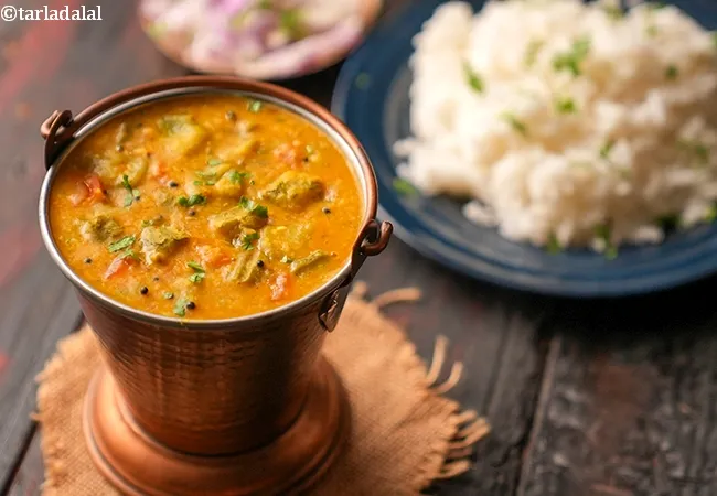 turai moong dal recipe | healthy ridge gourd moong dal | turiya mag ni dal