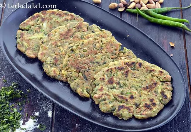upvaas thalipeeth recipe | rajgira faraali thalipeeth | Maharashtrian upvaas thalipeeth