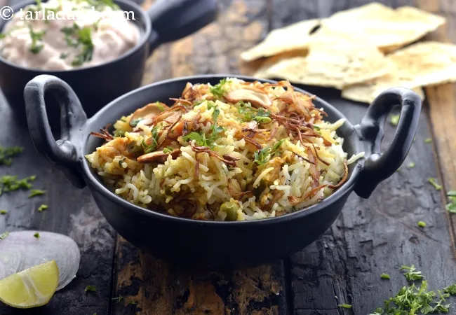 वेजिटेबल बिरयानी रेसिपी | ३ लेयर बिरयानी | वेज बिरयानी रेसिपी | Vegetable Biryani ( Desi Khana)