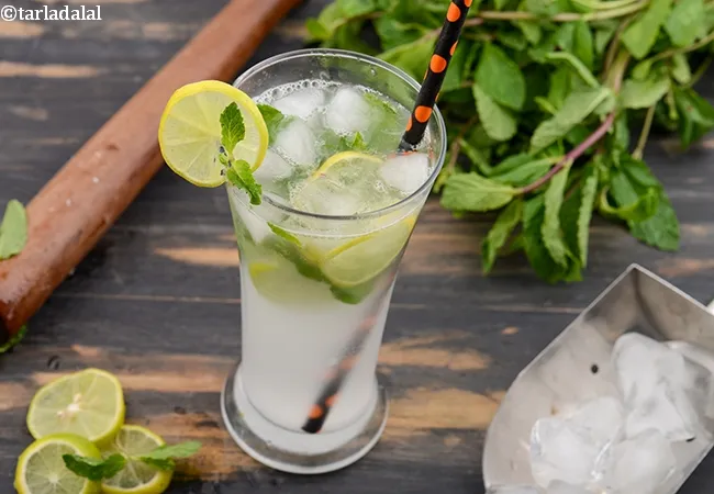 virgin mojito recipe | mint mojito mocktail | Indian virgin mojito summer drink | virgin mojito mocktail with mint and lemon |