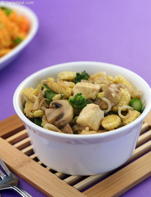 5 Treasure Vegetables, prominent flavour of fragrant, pungent hoisin sauce perks up the bland taste of baby corn, mushrooms, broccoli, asparagus and bean sprouts.