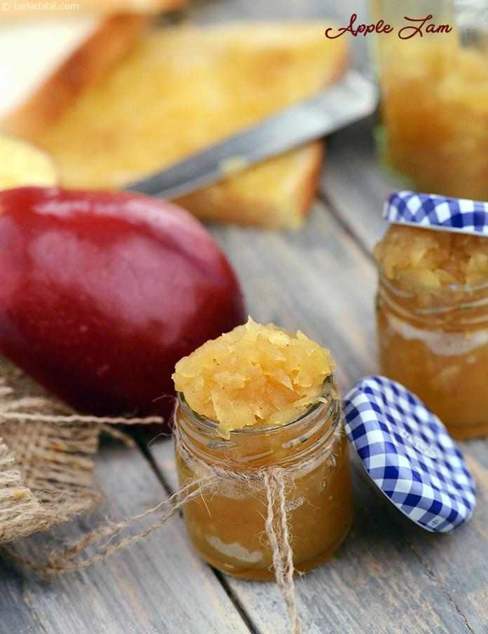 A rich, amber-coloured jam with a hint of lemon, the Apple Jam is a perfect accompaniment to a loaf of freshly baked bread, croissants, or pancakes too.