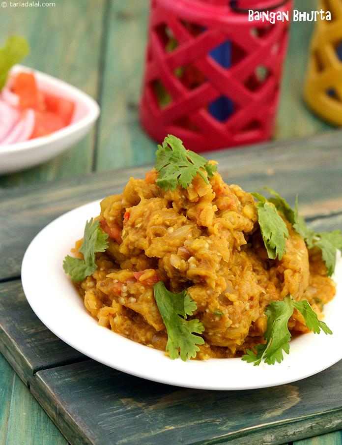 Punjabi Baingan Bhurta just became easier to make! Try this simple microwave recipe for bharta and have your family licking their fingers tips, and craving for more!