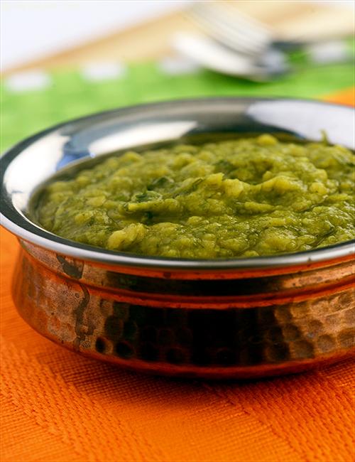 taitha Varan, The green paste gives this otherwise simple dish a complete makeover! It increases the vitamin A content, while the vegetables add fibre. Vitamin A increases immunity and also nourishes our skin and improves vision. 