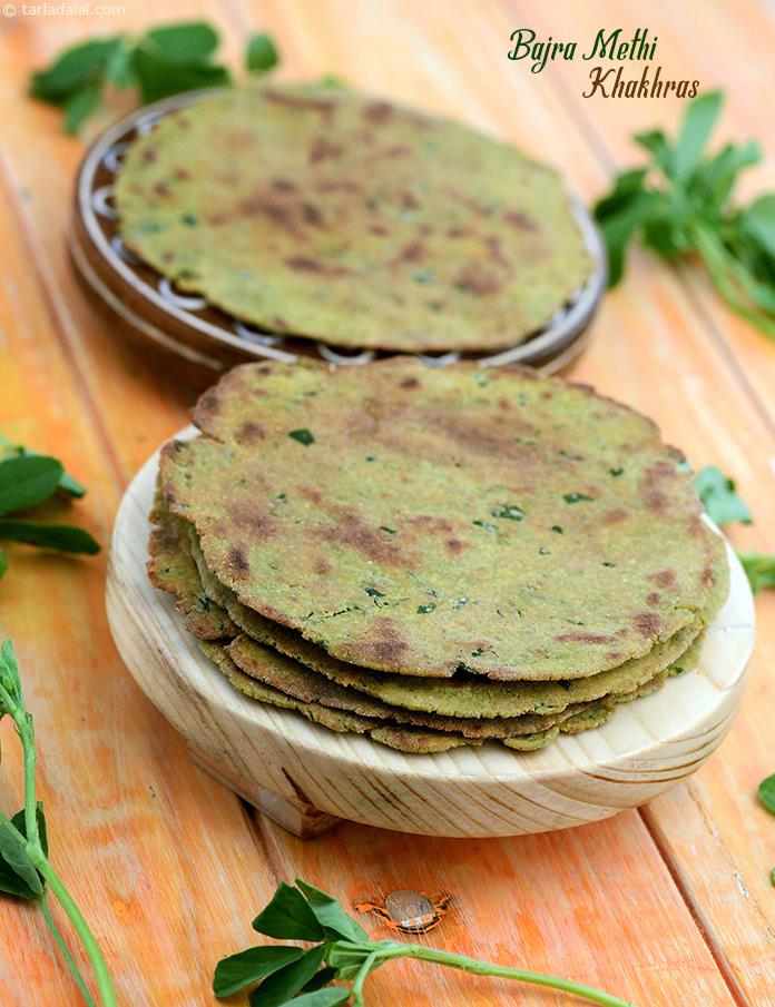 Wholesome khakhras of bajra and whole wheat flour perked up with fenugreek leaves, green chilli paste. This snack is a perfect accompaniment for tea. The bitterness of methi is surprisingly very pleasant in this creation.