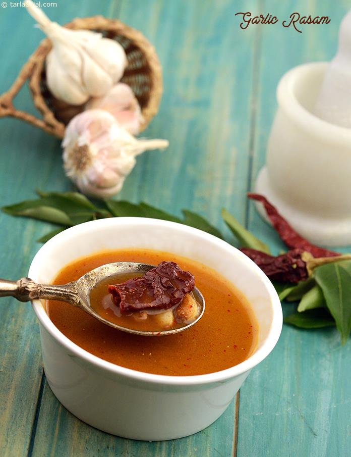 Garlic Rasam, a rasam that imbibes the goodness of garlic, this is good for digestion as well as for general well-being. Make this rasam at least once a fortnight and enjoy its flavour along with its health benefits.