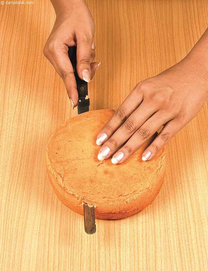 How To Cut Cake Into Layers ( Cakes and Pastries)