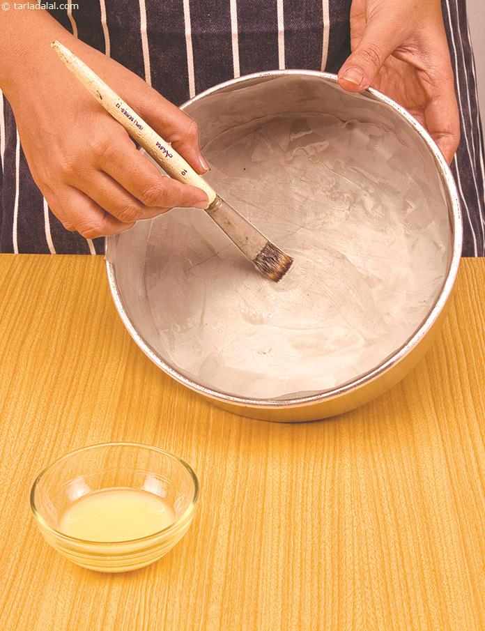 How To Line A Cake Tin ( Cakes and Pastries)
