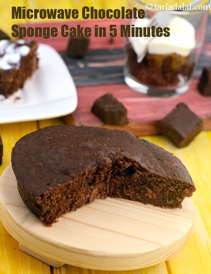 Microwave Chocolate Sponge Cake in 5 Minutes, Indian Style