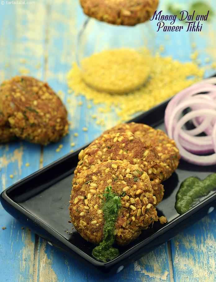 A teaspoon of oil can create wonders, when the other ingredients are perfectly chosen – and this Moong Dal Seekh Kebab is a perfect example of this art.