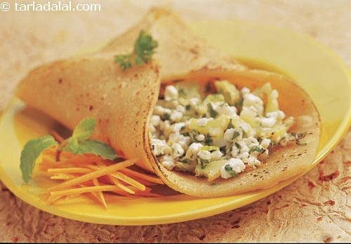 Paneer Wraps are whole wheat wraps stuffed with cottage cheese and cauliflower filling.