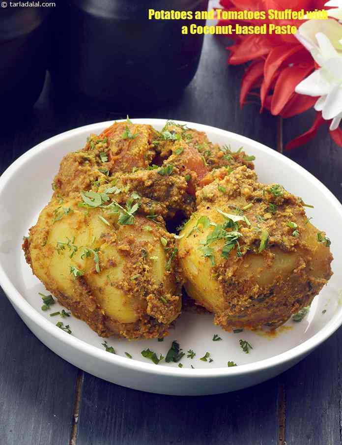 Potatoes and Tomatoes Stuffed with A Coconut-based Paste