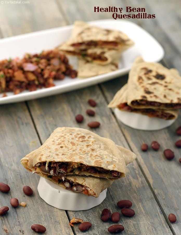 Healthy Bean Quesadilla, packed  with fillings of protein and iron rich kidney bean, peppy hints of tomatoes, coriander, chilli flakes and chaat masala too! 