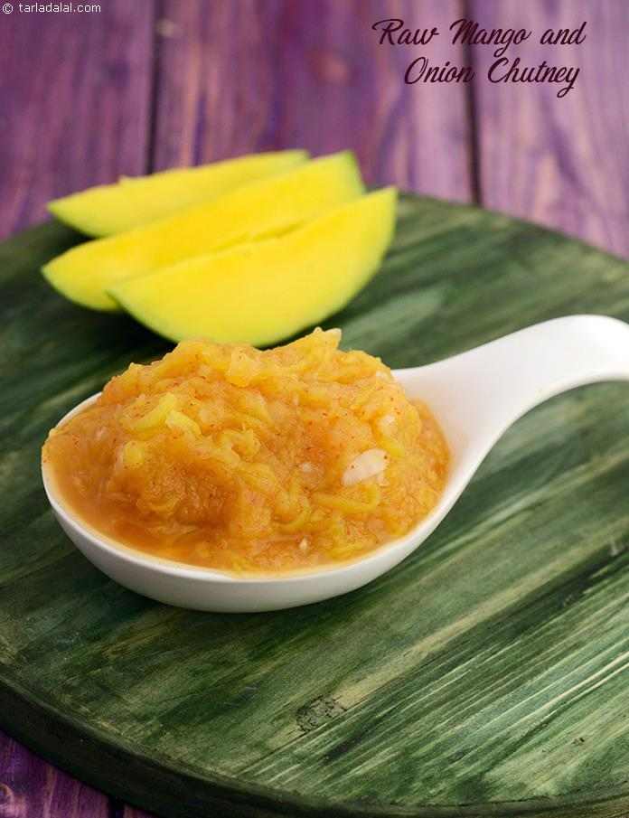 Raw Mango and Onion Chutney, a low-calorie, low-sodium offering for those who crave for piquant chutneys! Serve as  accompaniment to the main course or relish with theplas, starters etc.