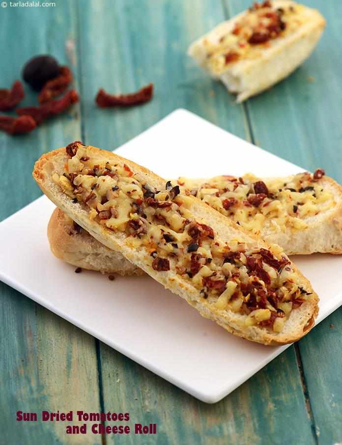 Sun Dried Tomatoes and Cheese Roll