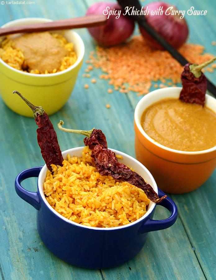 Spicy Khichdi with Curry Sauce, with the addition of spices, garlic and coconut, the khichdi itself gets a little richer, but when served with a tongue-tickling curry sauce, it becomes nonpareil! 