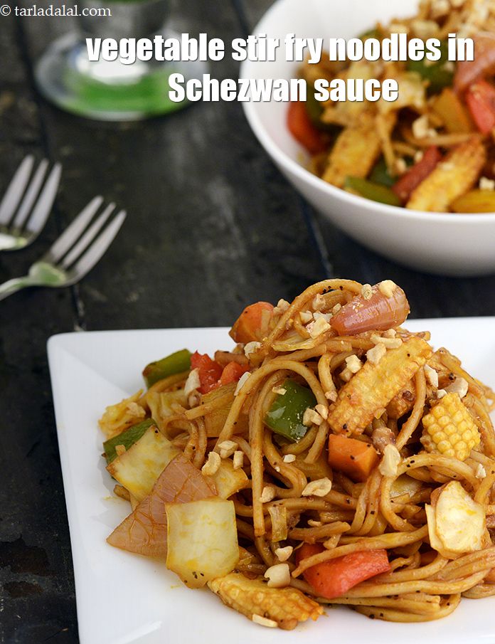 Spicy Stir Fry Noodles in Schezuan Sauce