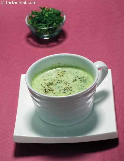 Spinach and Baby Corn Soup (  Cooking Under 10 Minutes)