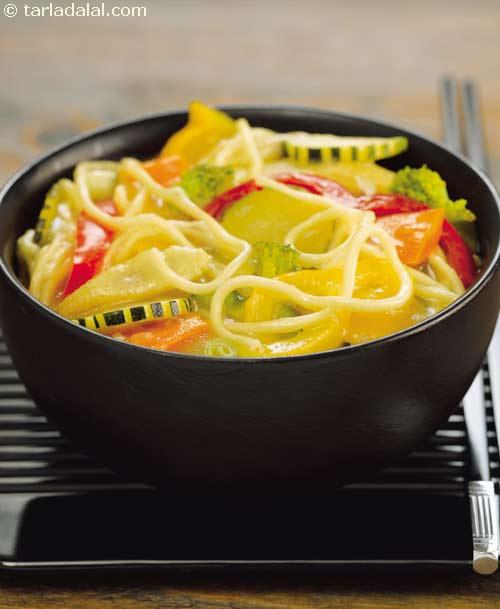 Vegetable and Noodle Stir-fry in Creamy Sauce