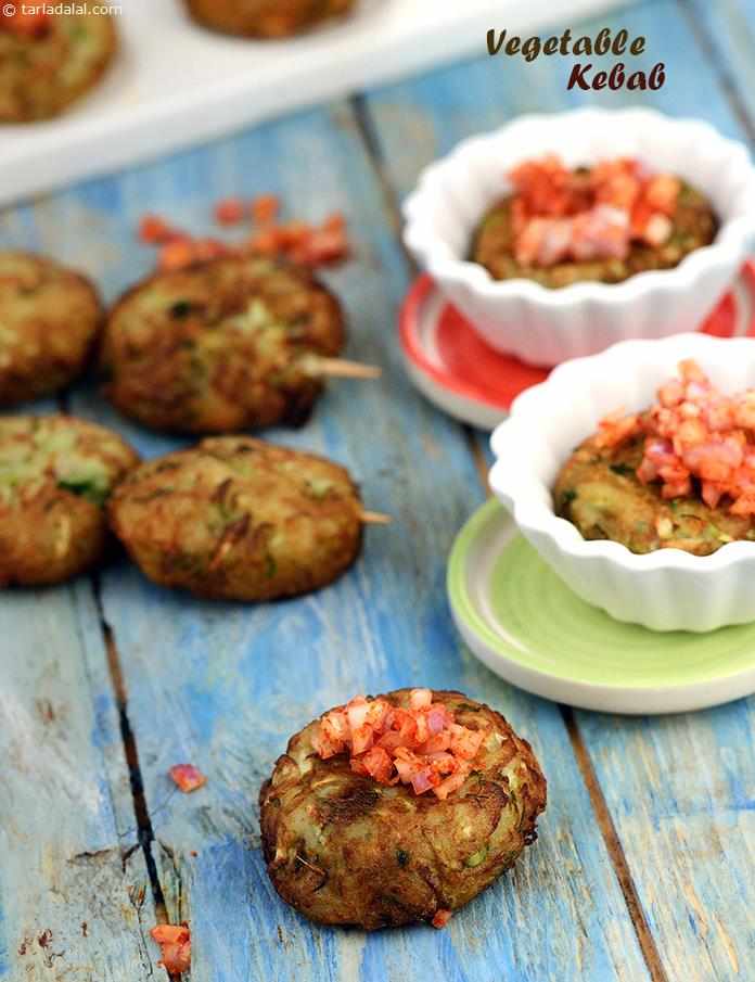 Appetising, cocktail-sized snack made from bottle gourd, potatoes and onions, with a generous sprinkling of piquant onion masala mixture. Serve vegetable kebabs hot, with tea or at a cocktail party, and bask in the compliments.