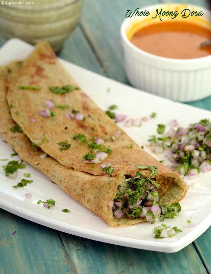 The stuffing of onions, coriander and green chillies adds to the appeal of the Whole Moong Dosa, both in terms of flavour and texture. Moong with its rich fibre content helps lower cholesterol levels and gives the dosa a mild and enjoyable crunch. 