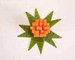 Carrot Flower ( Vegetable Carvings)