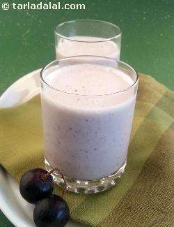 Refreshing Salted Lassi (Namkeen Lassi) - I Knead to Eat