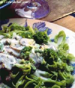 Green Tagliatelle with Mushrooms and Broccoli