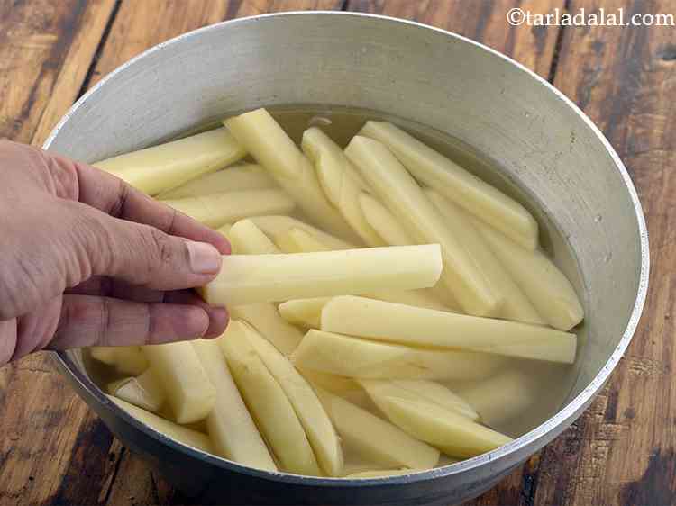 french-fries-recipe-homemade-crispy-indian-style-french-fries-easy