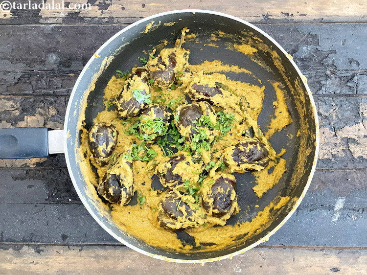 bagara baingan - indian hotel style eggplant curry - glebe kitchen