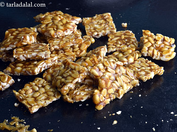 peanut chikki Makar sankranti recipe | groundnut chikki | 2 ingredient ...