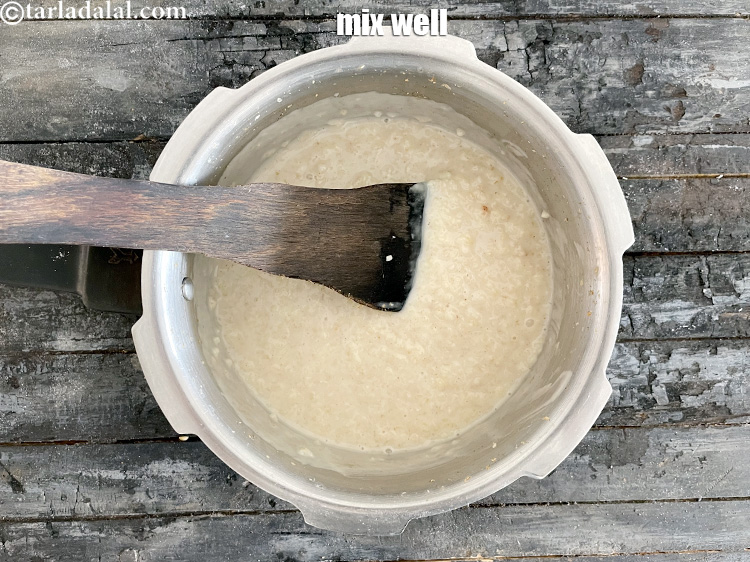 banana apple porridge recipe | banana apple dalia and oats porridge ...