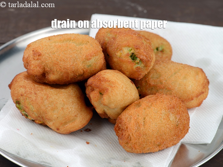 Cheesy Paneer Bread Rolls Recipe Indian Style Paneer Cheese Stuffed Bread Rolls